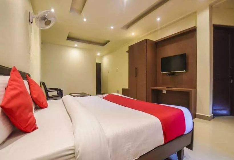 هتل Holiday Inn Guest House