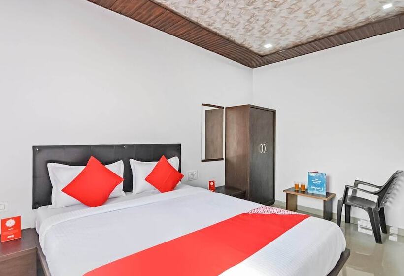 בית מלון כפרי Pawna Lake House By Oyo Rooms