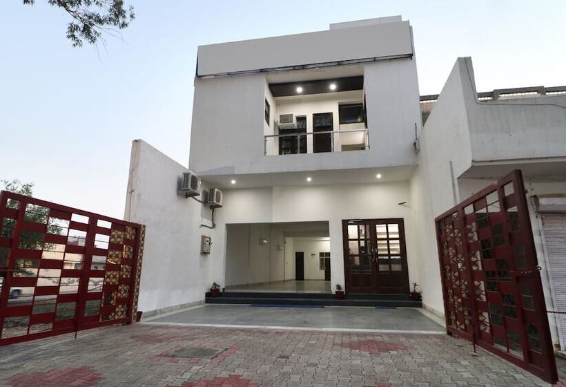 בית מלון כפרי Sunview By Oyo Rooms