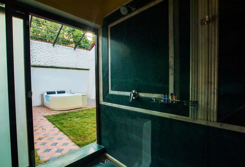 בית מלון כפרי Tuli Veer Bagh Resort