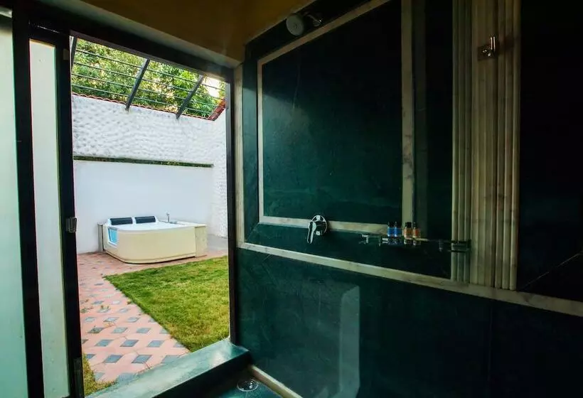 Hotelli Tuli Veer Bagh Resort