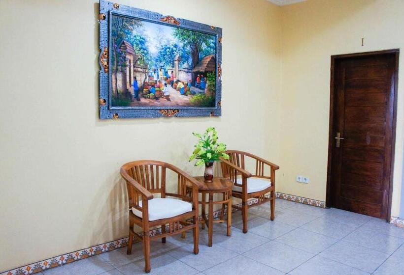 膳宿费 Adi Homestay