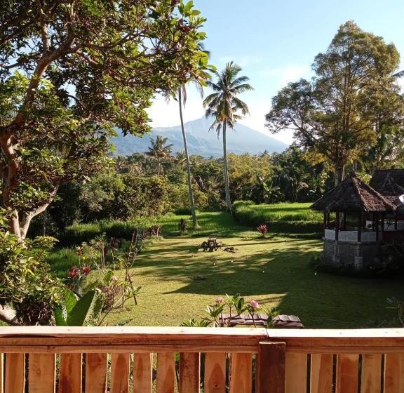 Vandrarhem Hakiki Inn Bungalows