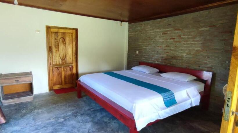 Vandrarhem Hakiki Inn Bungalows