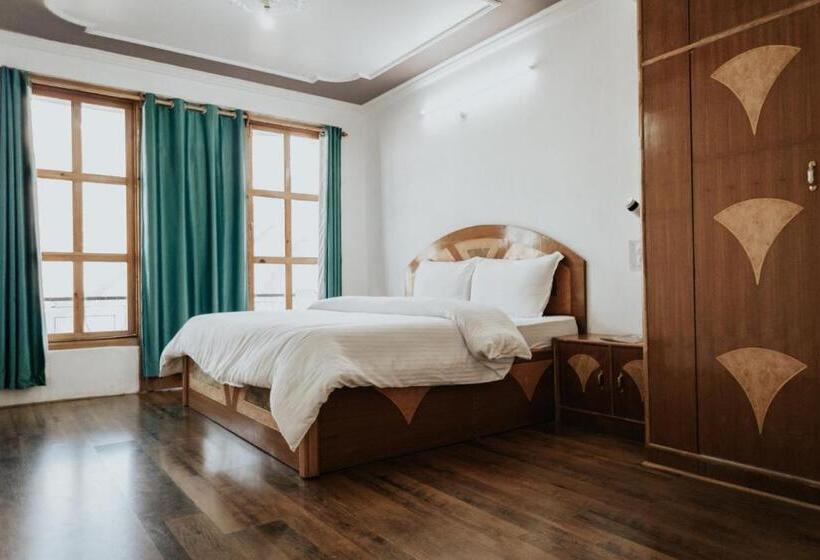 בית מלון כפרי Kalpa Deshang