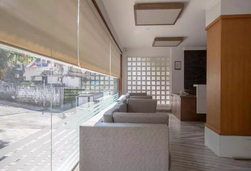 Hotelli Royal Residency