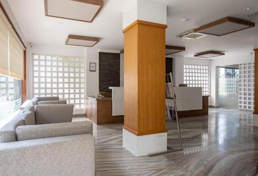 בית מלון כפרי Royal Residency