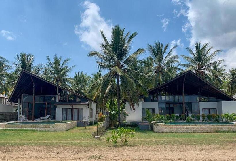 Курорт The Club Villas Lombok