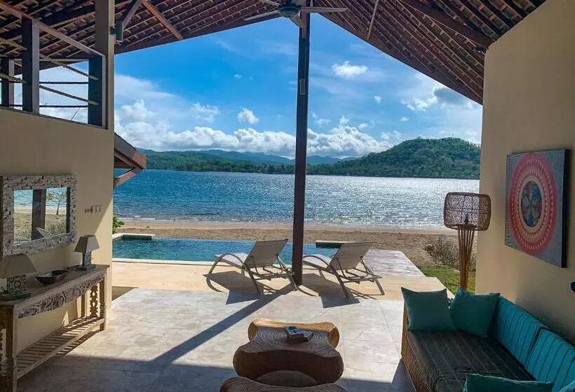 リゾートホテル The Club Villas Lombok