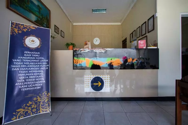 Spot On 2559 Hotel Handayani