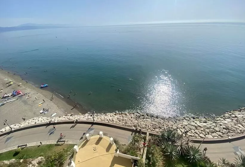 Apartamentos Castillo Del Vigía