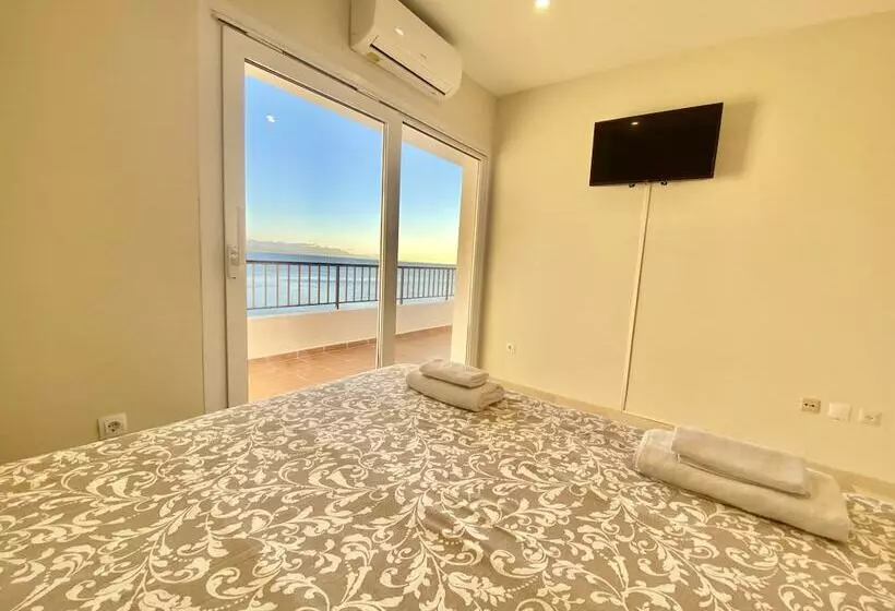 Apartamentos Castillo Del Vigía