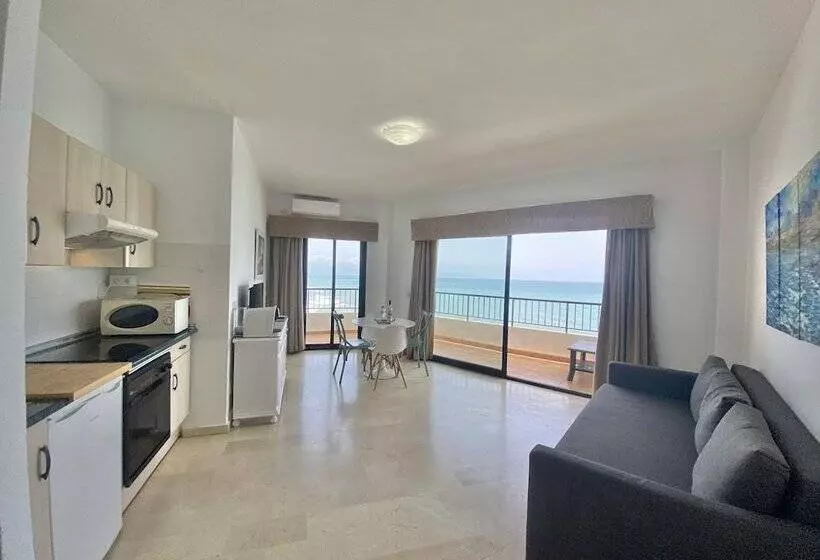 Apartamentos Castillo Del Vigía