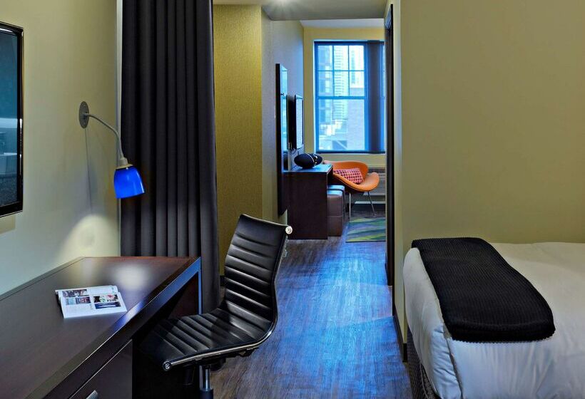 Acme Hotel Company Chicago