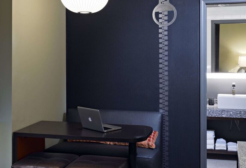 Acme Hotel Company Chicago