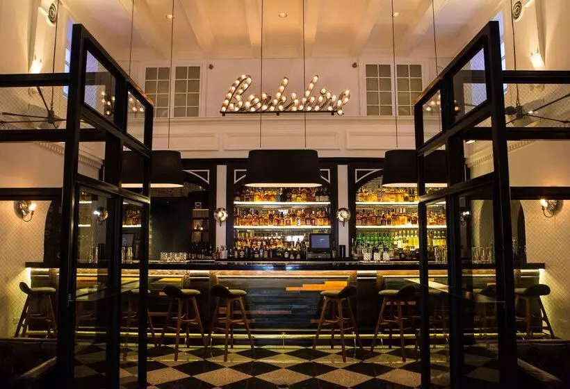 Acme Hotel Company Chicago