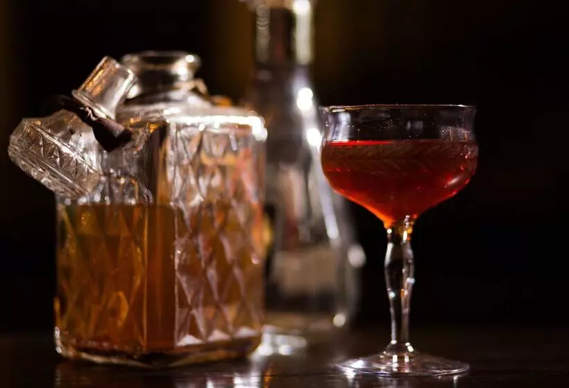 Acme Hotel Company Chicago