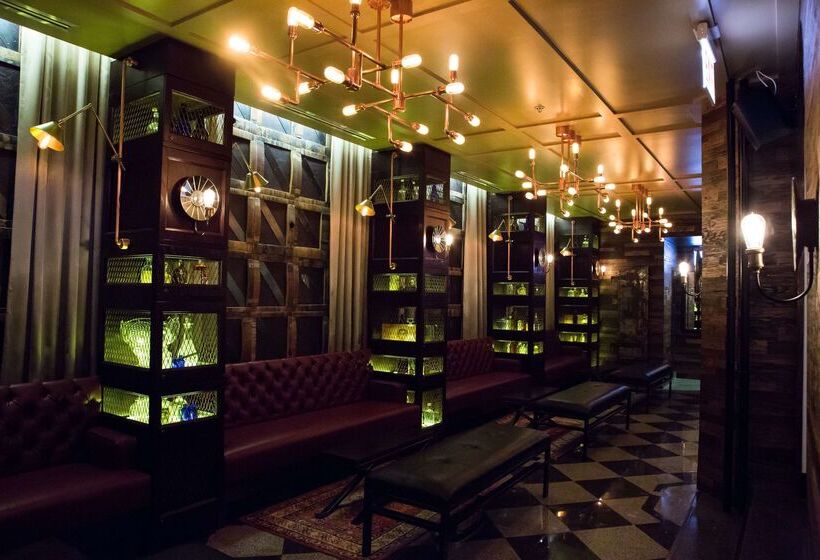 Acme Hotel Company Chicago