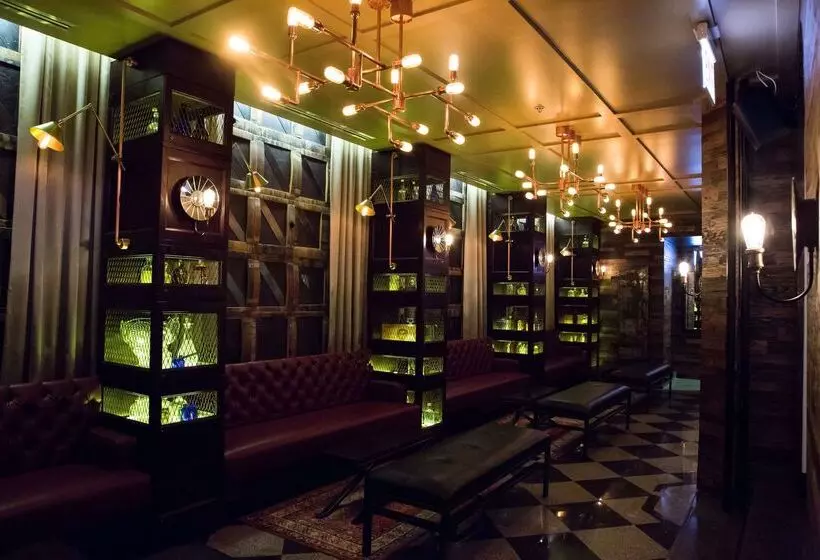 Acme Hotel Company Chicago