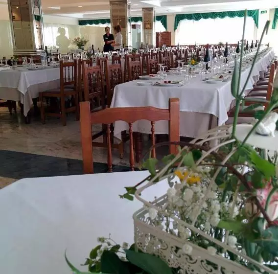 فندق Balneario de Carballo