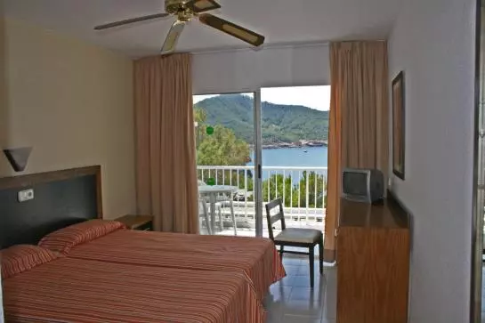 Отель D-H Club Vista Bahía