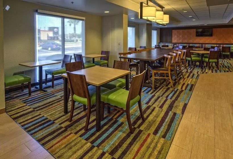 هتل Fairfield Inn And Suites By Marriott Orlando Near Universal Orlando