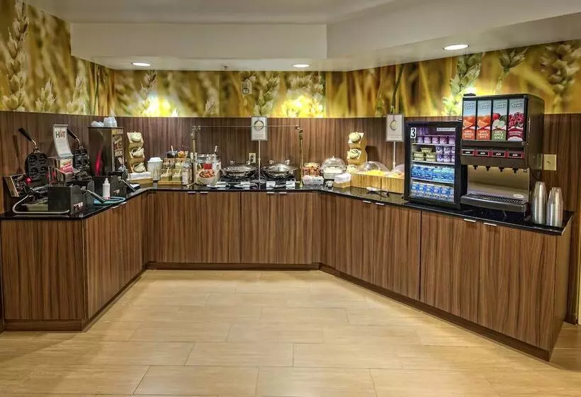 هتل Fairfield Inn And Suites By Marriott Orlando Near Universal Orlando