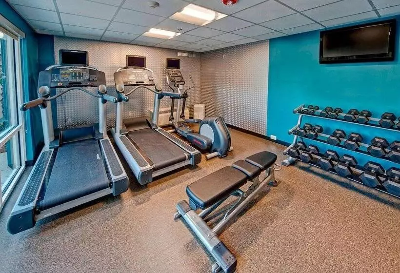 هتل Fairfield Inn And Suites By Marriott Orlando Near Universal Orlando