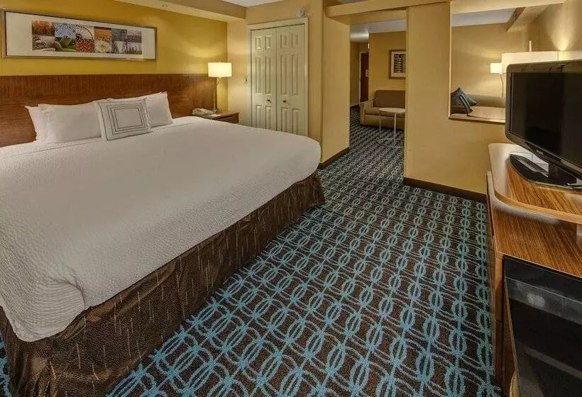 هتل Fairfield Inn And Suites By Marriott Orlando Near Universal Orlando