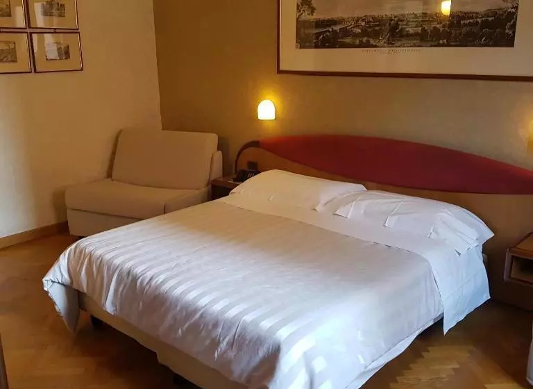 هتل Fori Imperiali Cavalieri