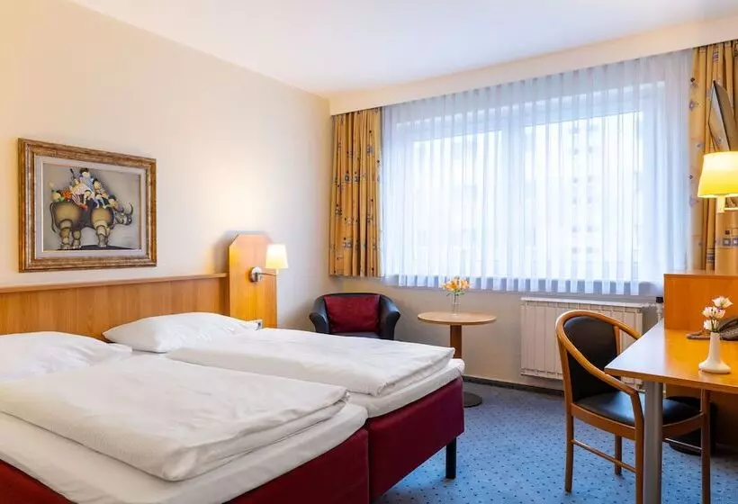 هتل Good Morning + Berlin City East