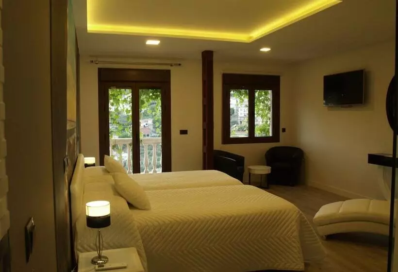 Отель Hostal El Cerro Only Adults