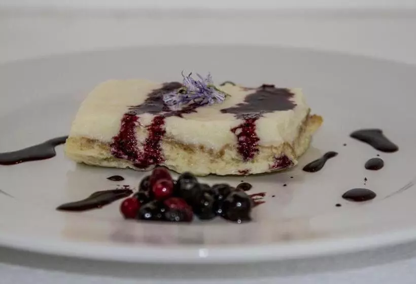 Отель Paraiso De Bujaraiza