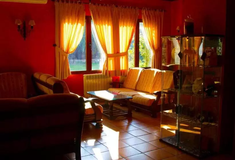 Отель Paraiso De Bujaraiza