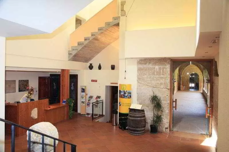 בית מלון כפרי Monestir De Les Avellanes