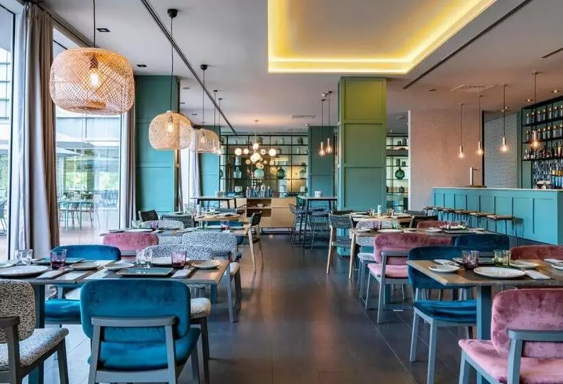 Отель Vincci Maritimo