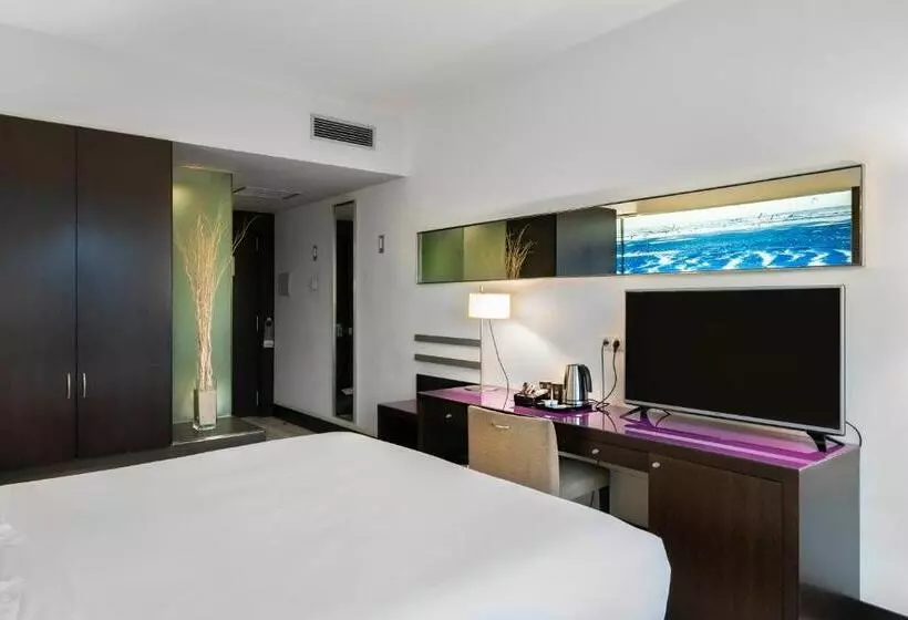 Отель Vincci Maritimo