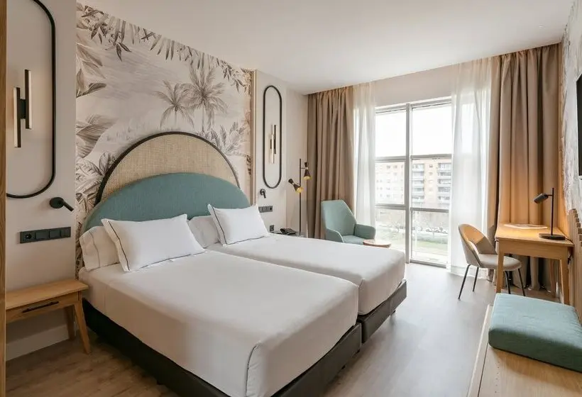 Hotelli Vincci Maritimo