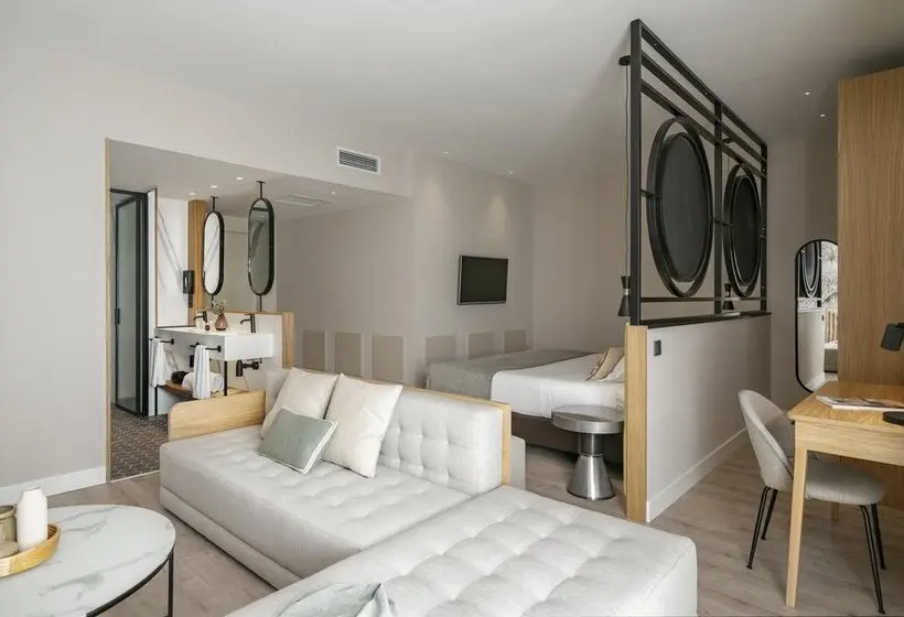 Hotelli Vincci Maritimo