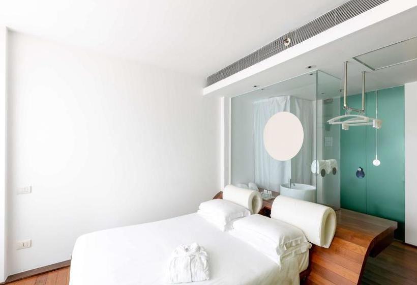 هتل Radisson Blu Es. , Roma