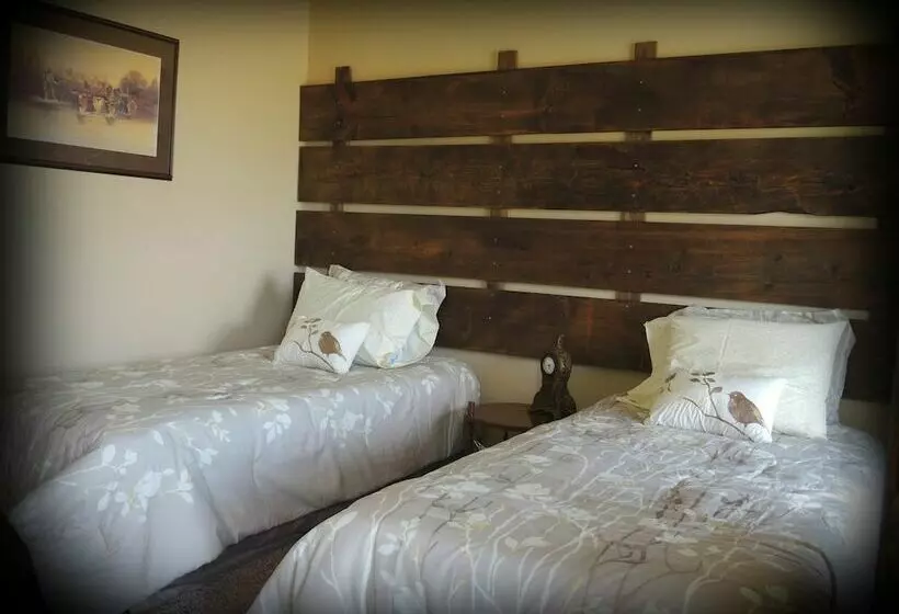 Aamiaismajoitus (B&B) Night Bird Ranch