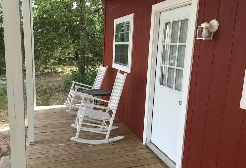 Aamiaismajoitus (B&B) Night Bird Ranch