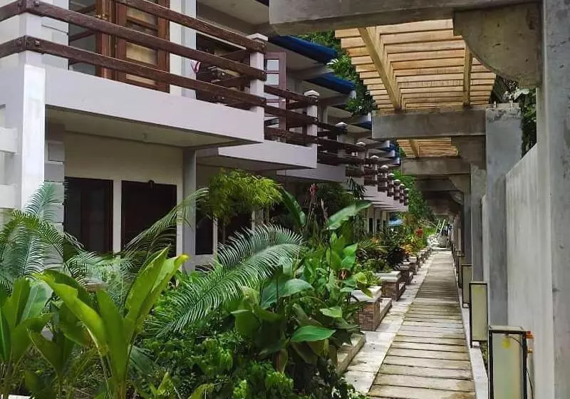 ホテル Ferellee Beach Front Inn