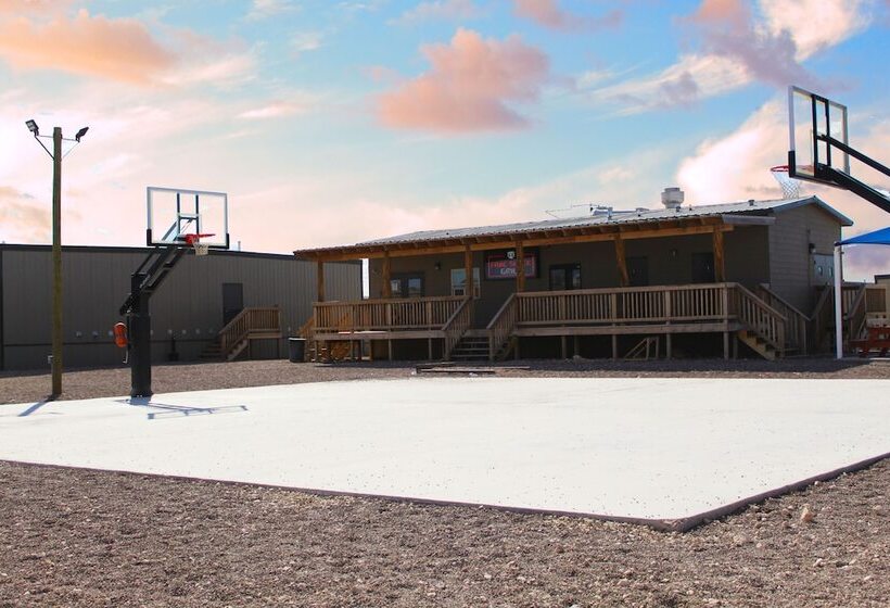 فندق Target Hospitality Mentone Skillman Station Lodge