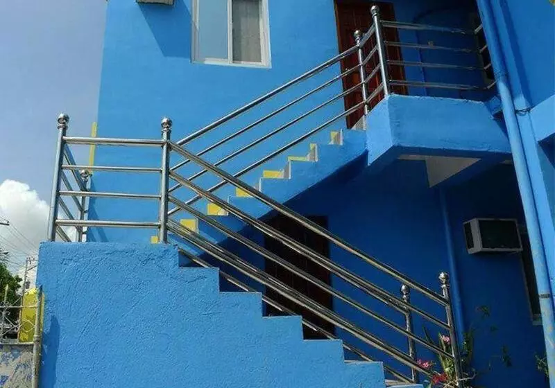 Ravara Natividad Pension House