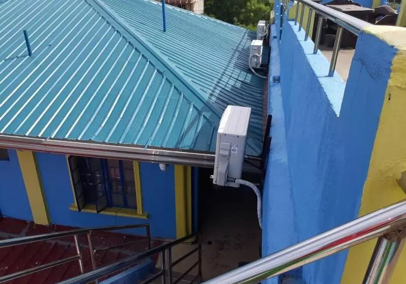 Ravara Natividad Pension House