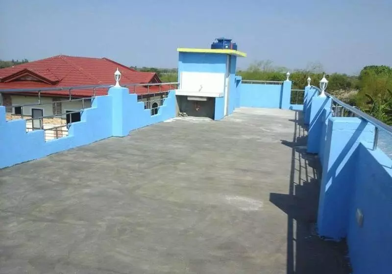 Ravara Natividad Pension House