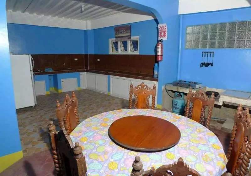 Ravara Natividad Pension House