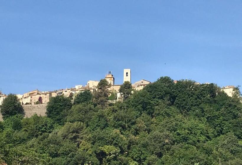 تختخواب و صبحانه Bastide Nomade   Guest House