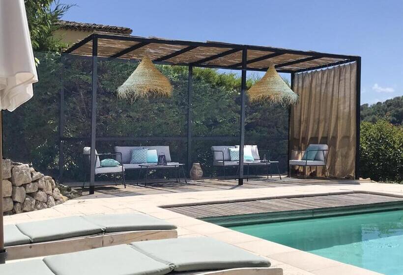 تختخواب و صبحانه Bastide Nomade   Guest House